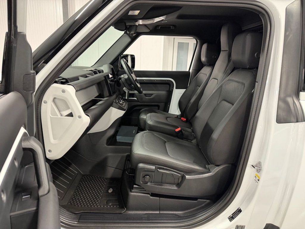 Used Land Rover Defender 2024 for sale - 77121927: Photo 13
