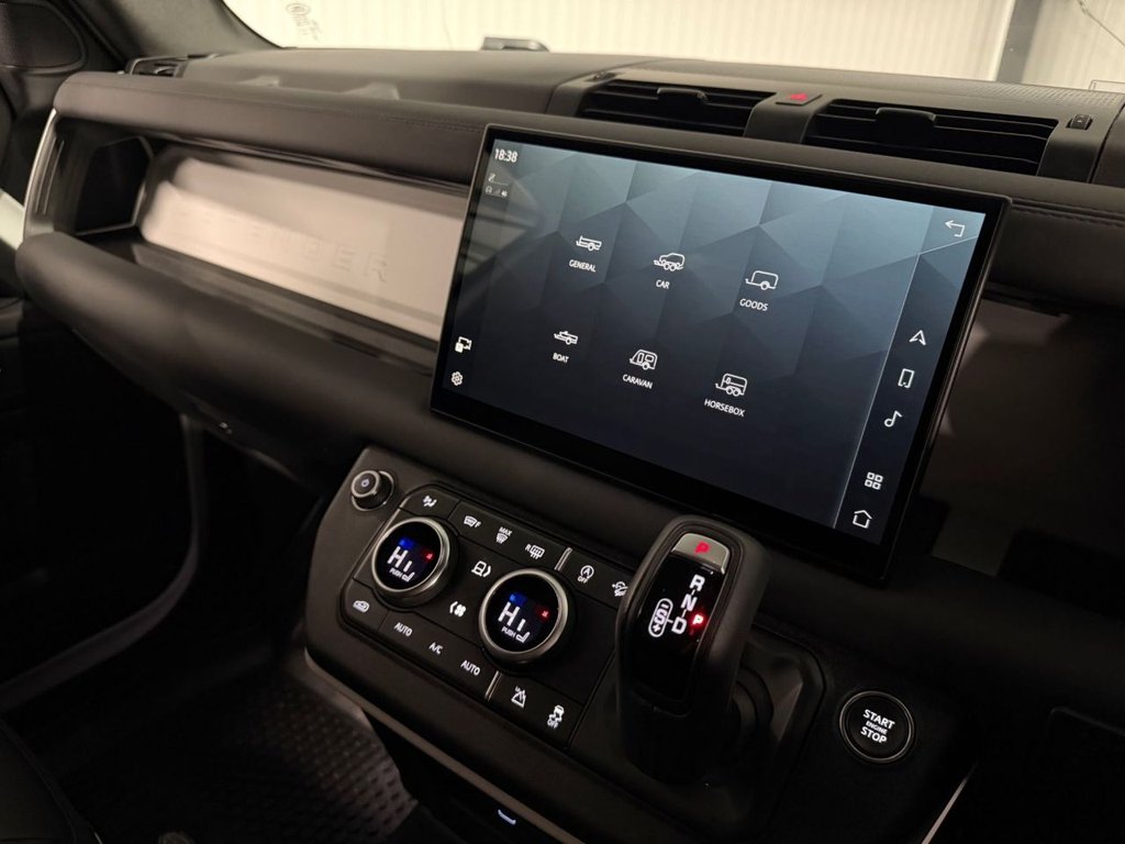 Used Land Rover Defender 2024 for sale - 77121927: Photo 21