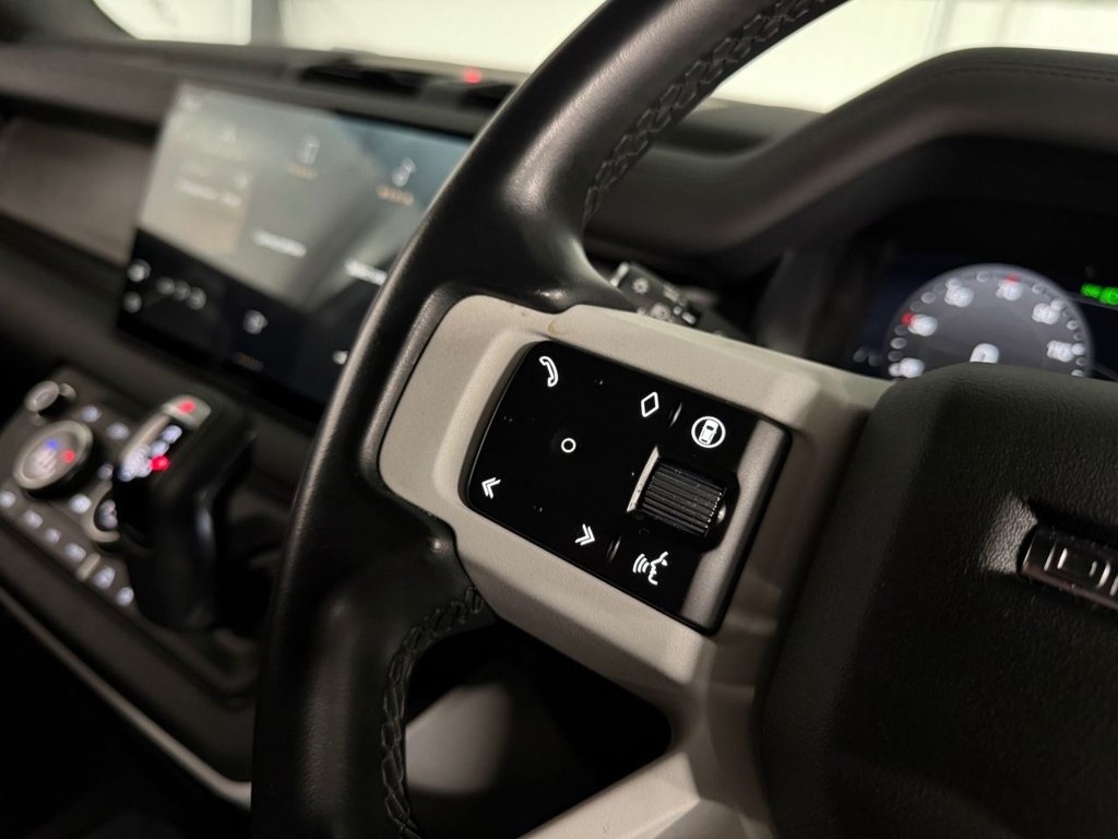 Used Land Rover Defender 2024 for sale - 77121927: Photo 25