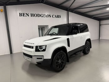 Used Land Rover Defender 2024 for sale - 77121927: Photo