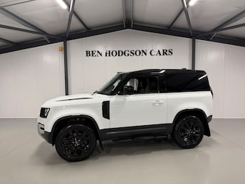 Used Land Rover Defender 2024 for sale - 77121927: Photo