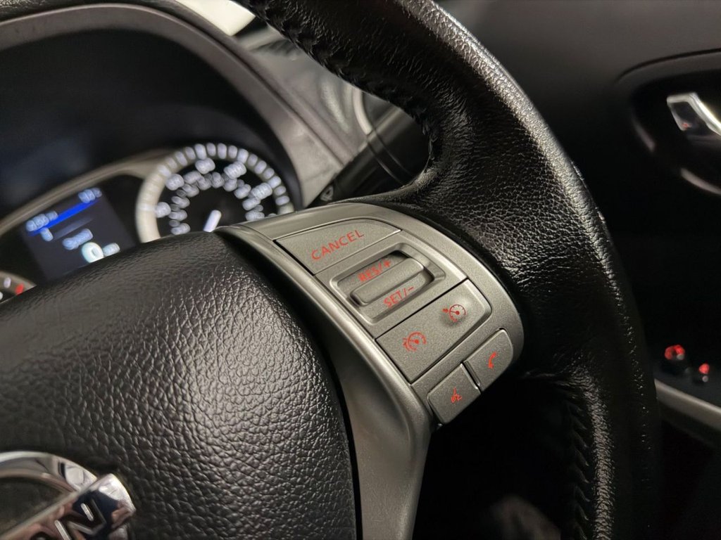 Used Nissan Navara 2020 for sale - 77241736: Photo 25