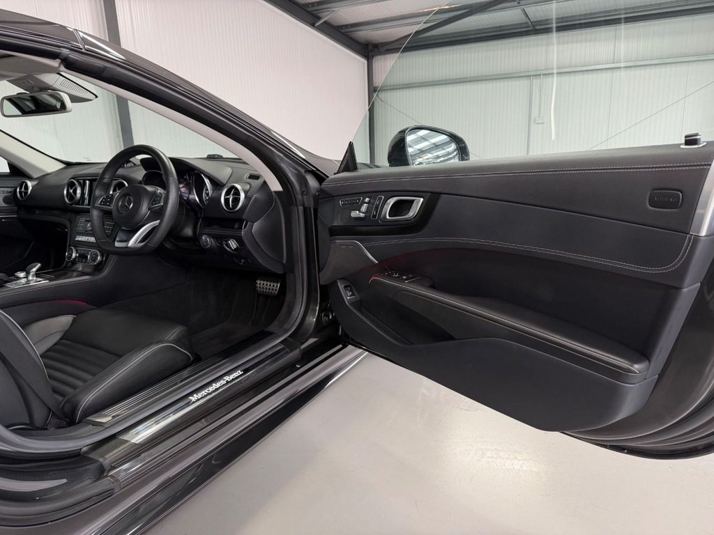 Used Mercedes-Benz SL 2020 for sale - 77959725: Photo 17