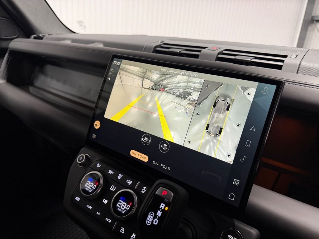 Used Land Rover Defender 110 2026 for sale - 77313409: Photo 20