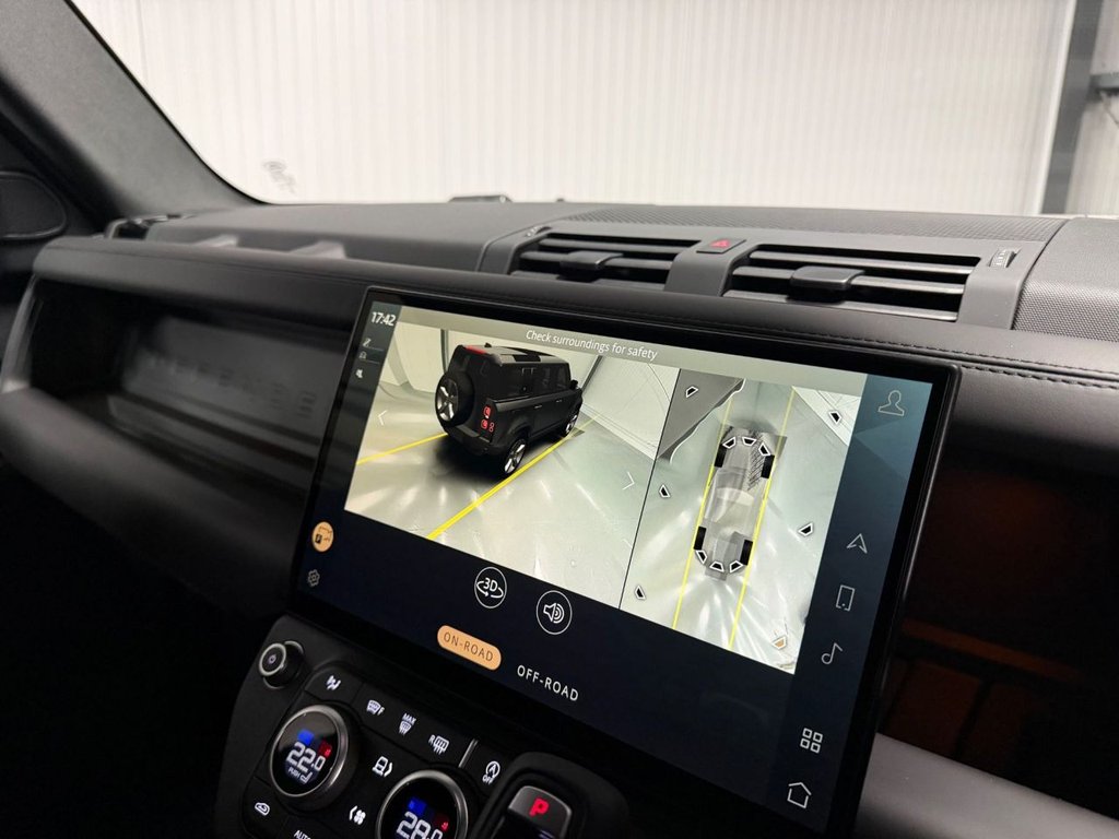 Used Land Rover Defender 110 2026 for sale - 77313409: Photo 21