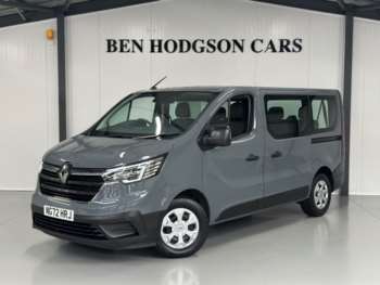 2023 (72) - 2.0 dCi 28 Business Minibus Double Cab 5dr Diesel Manual SWB Euro 6 (s/s) (