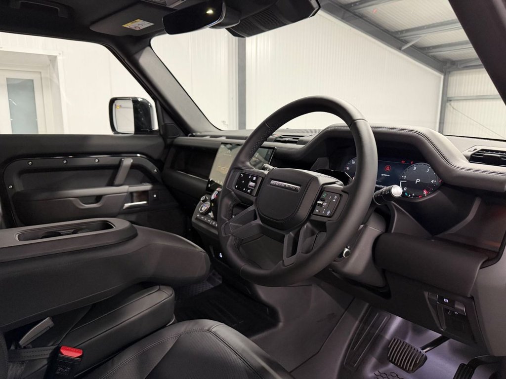 Used Land Rover Defender 110 2026 for sale - 77507287: Photo 11