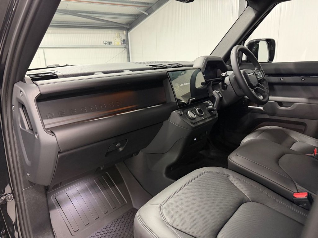 Used Land Rover Defender 110 2026 for sale - 77507287: Photo 13