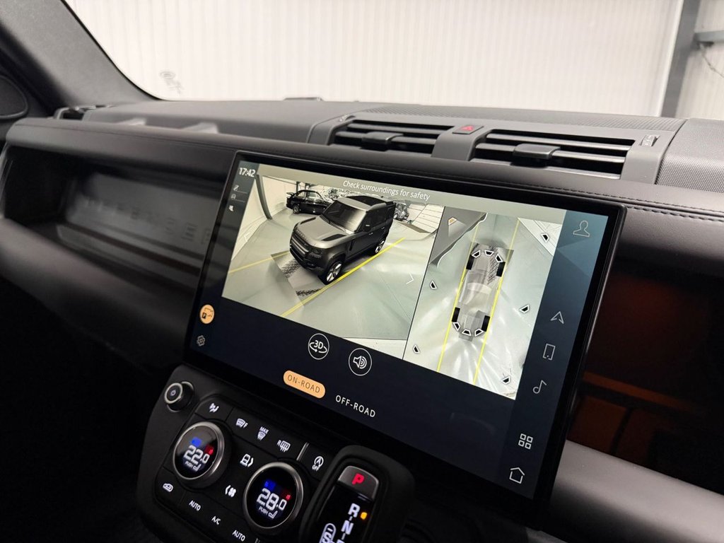 Used Land Rover Defender 110 2026 for sale - 77507287: Photo 22