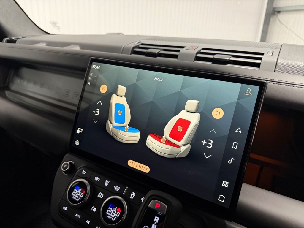 Used Land Rover Defender 110 2026 for sale - 77507287: Photo 24