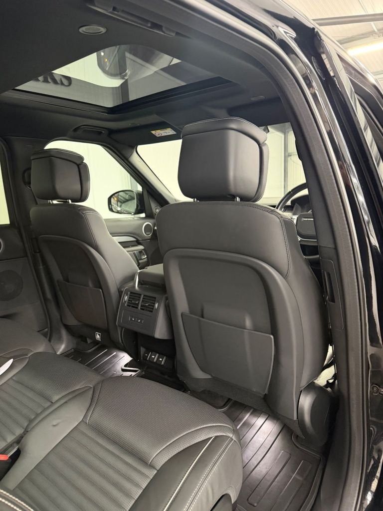 Used Land Rover Discovery 2023 for sale - 77967217: Photo 12