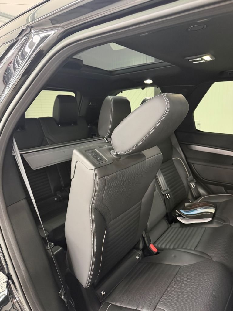 Used Land Rover Discovery 2023 for sale - 77967217: Photo 13