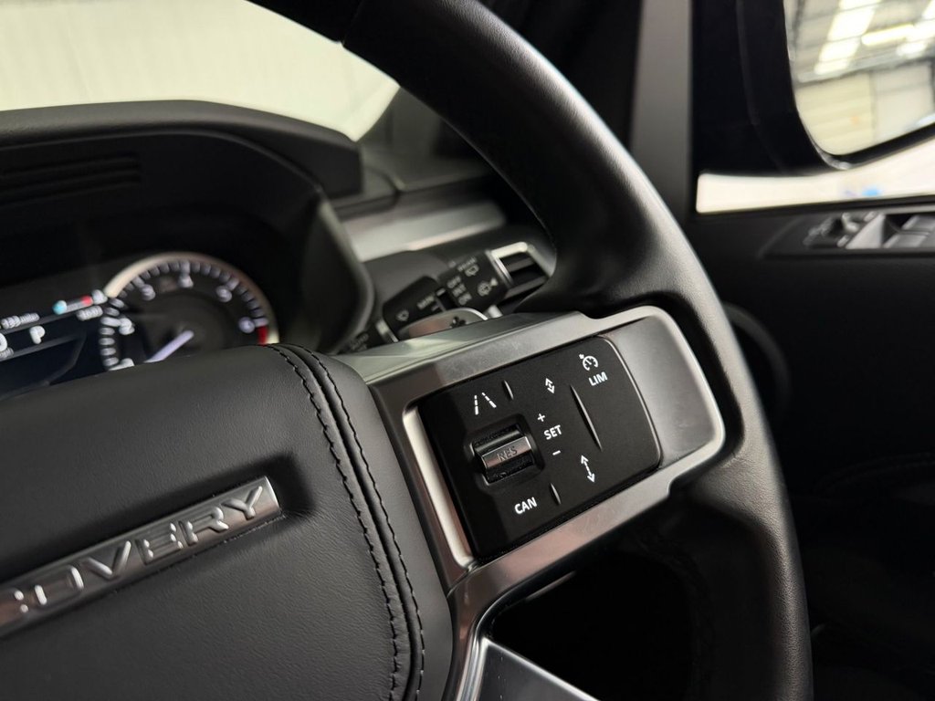 Used Land Rover Discovery 2023 for sale - 77967217: Photo 31