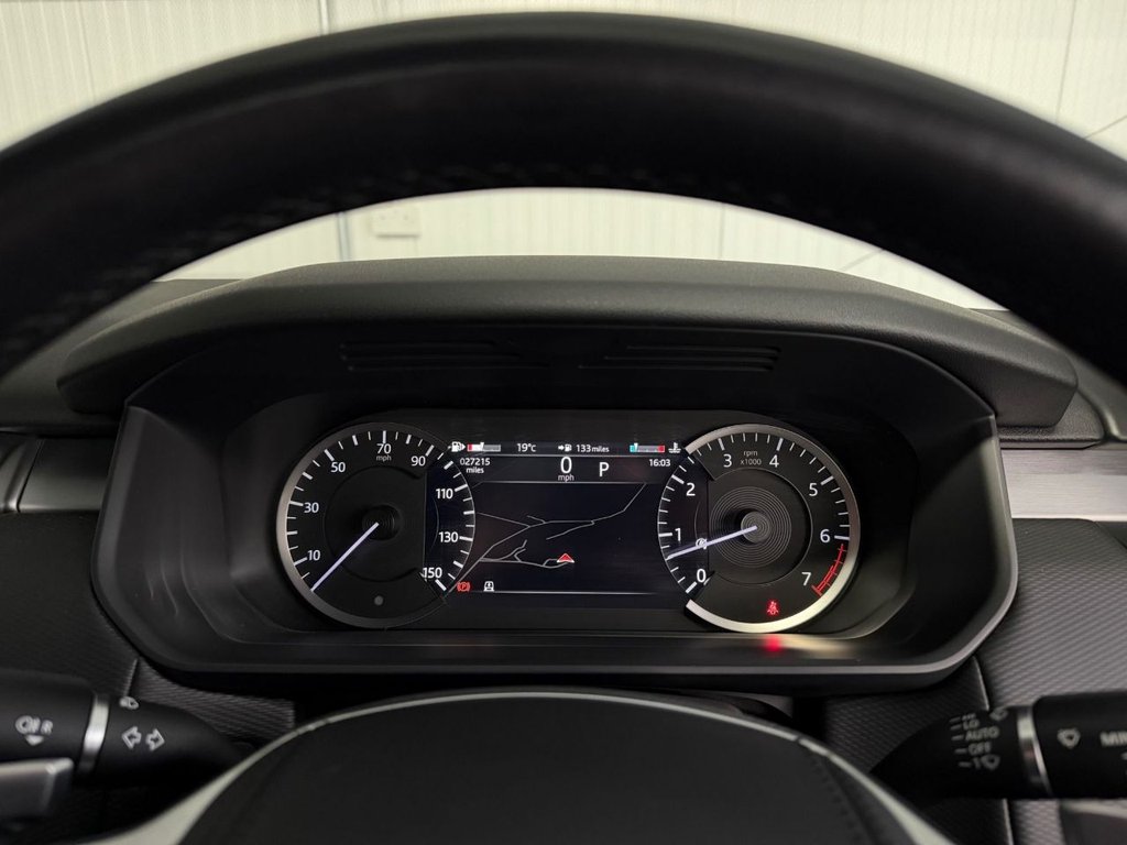 Used Land Rover Discovery 2023 for sale - 77967217: Photo 32