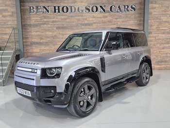 Used Land Rover Defender 110 2023 for sale - 79422985: Photo
