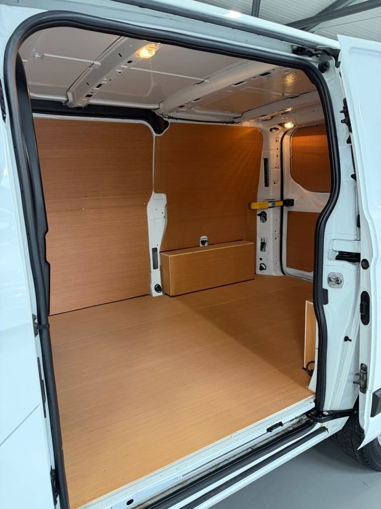 Used Ford Transit Custom 2020 for sale - 77680779: Photo 24