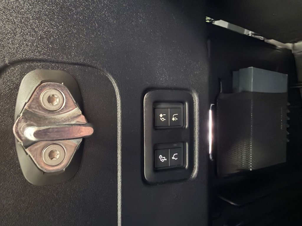 Used Land Rover Defender 2024 for sale - 77048689: Photo 26