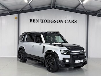 Used Land Rover Defender 2024 for sale - 77048689: Photo