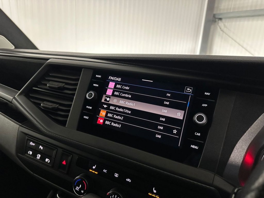 Used Volkswagen Transporter 2023 for sale - 76631982: Photo 24