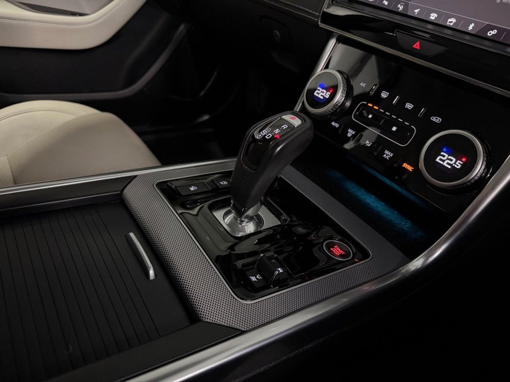 Used Jaguar XE 2019 for sale - 78056645: Photo 24