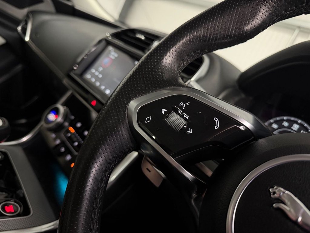 Used Jaguar XE 2019 for sale - 78056645: Photo 25