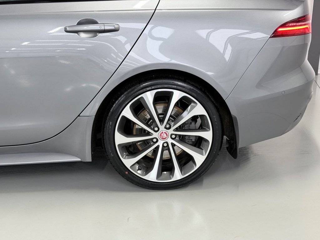 Used Jaguar XE 2019 for sale - 78056645: Photo 30