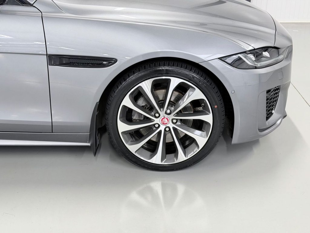 Used Jaguar XE 2019 for sale - 78056645: Photo 32