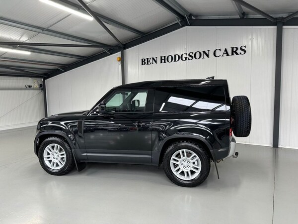 Used Land Rover Defender 2025 for sale - 76178506: Photo 4