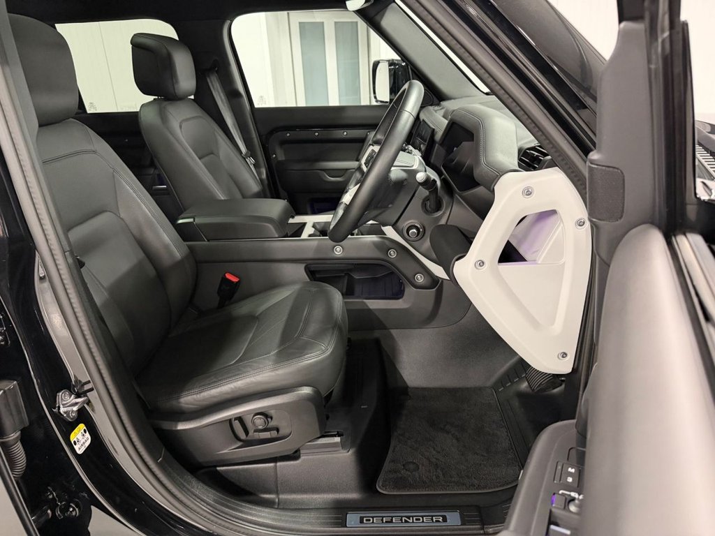 Used Land Rover Defender 2025 for sale - 77507902: Photo 10