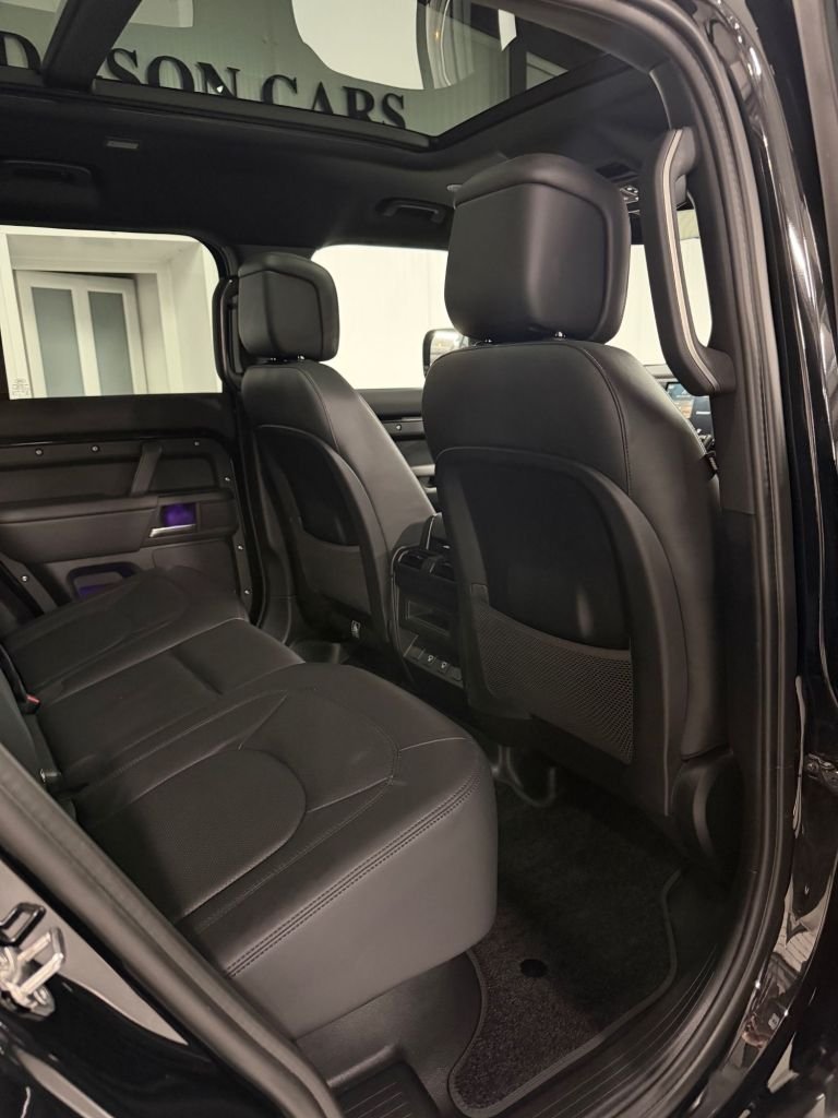 Used Land Rover Defender 2025 for sale - 77507902: Photo 12