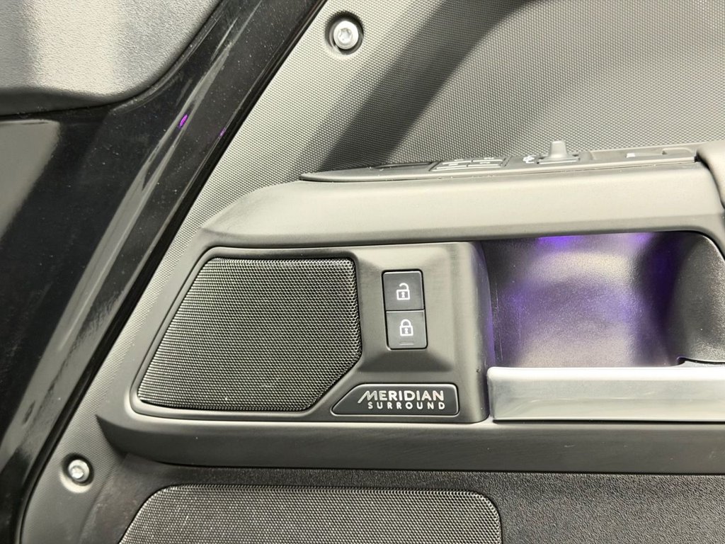 Used Land Rover Defender 2025 for sale - 77507902: Photo 27