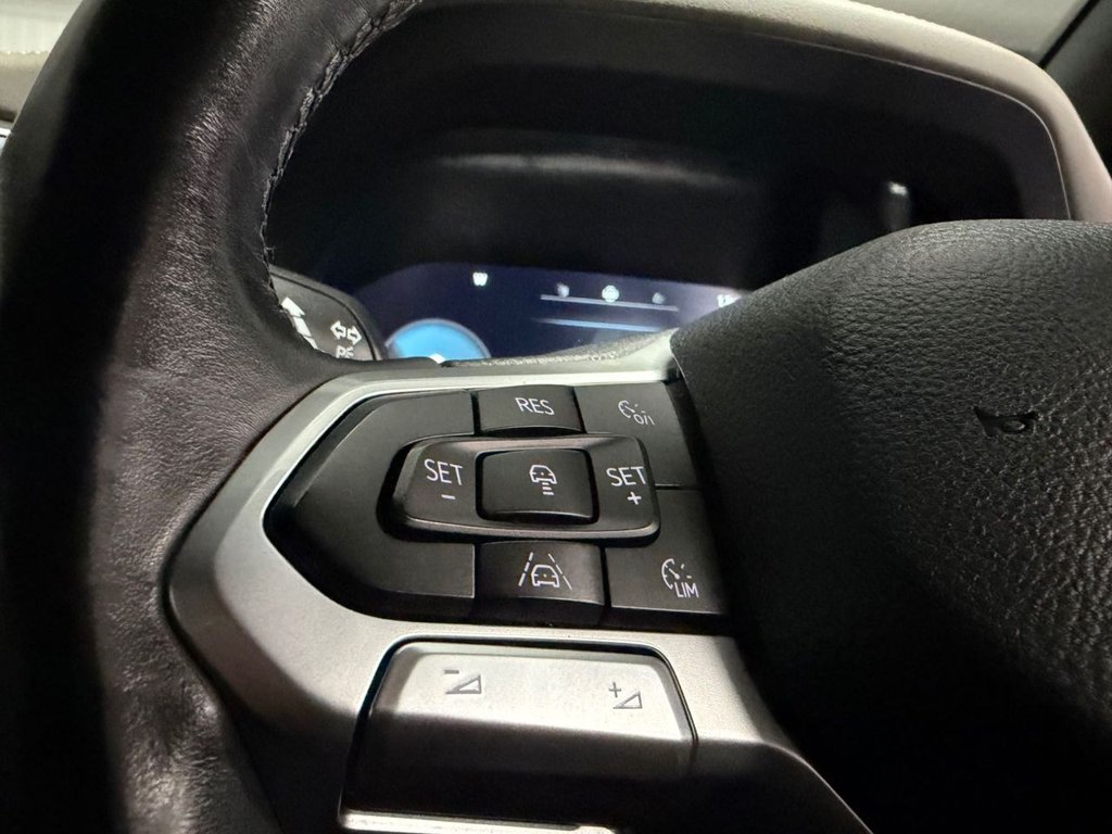 Used Volkswagen Amarok 2023 for sale - 76670626: Photo 25