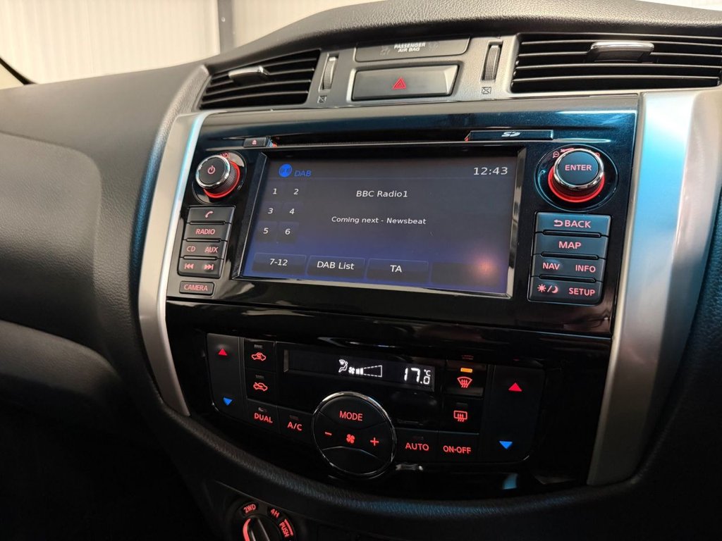Used Nissan Navara 2018 for sale - 76482473: Photo 15
