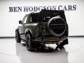 Used Land Rover Defender 90 2025 for sale - 79077493: Photo