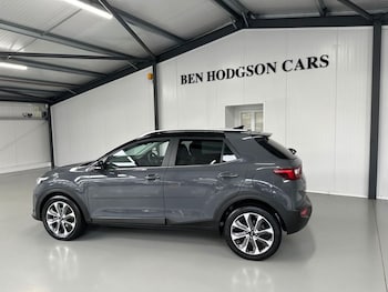 Used Kia Stonic 2020 for sale - 75843069: Photo