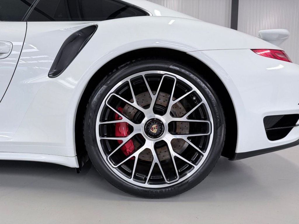 Used Porsche 911 2015 for sale - 76459304: Photo 32