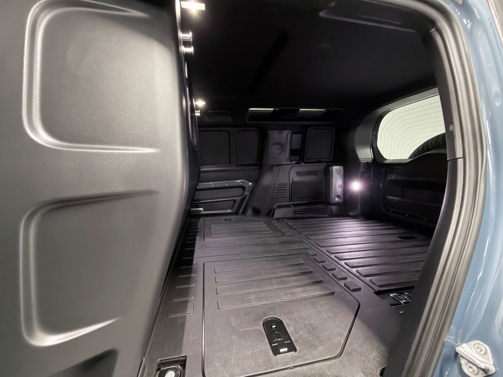 Used Land Rover Defender 2023 for sale - 76711121: Photo 14