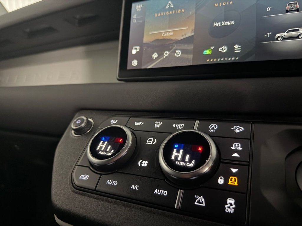 Used Land Rover Defender 2023 for sale - 76711121: Photo 24