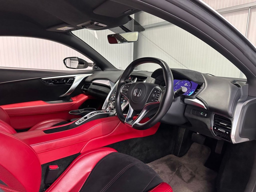 Used Honda NSX 2017 for sale - 76631707: Photo 11