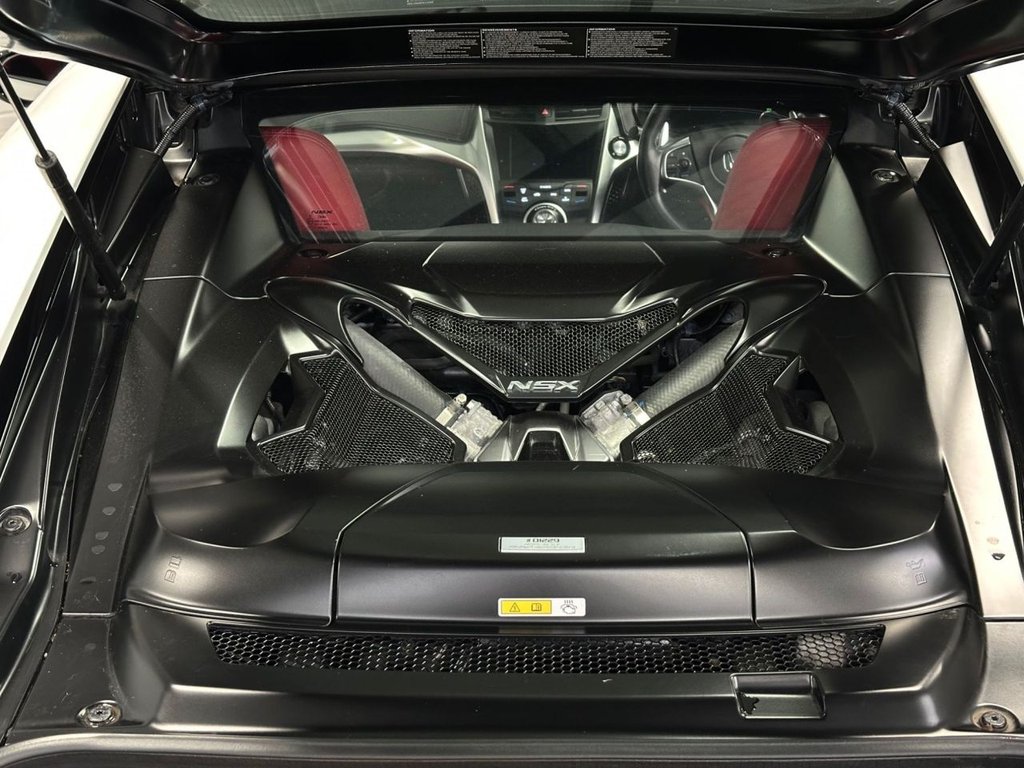 Used Honda NSX 2017 for sale - 76631707: Photo 39