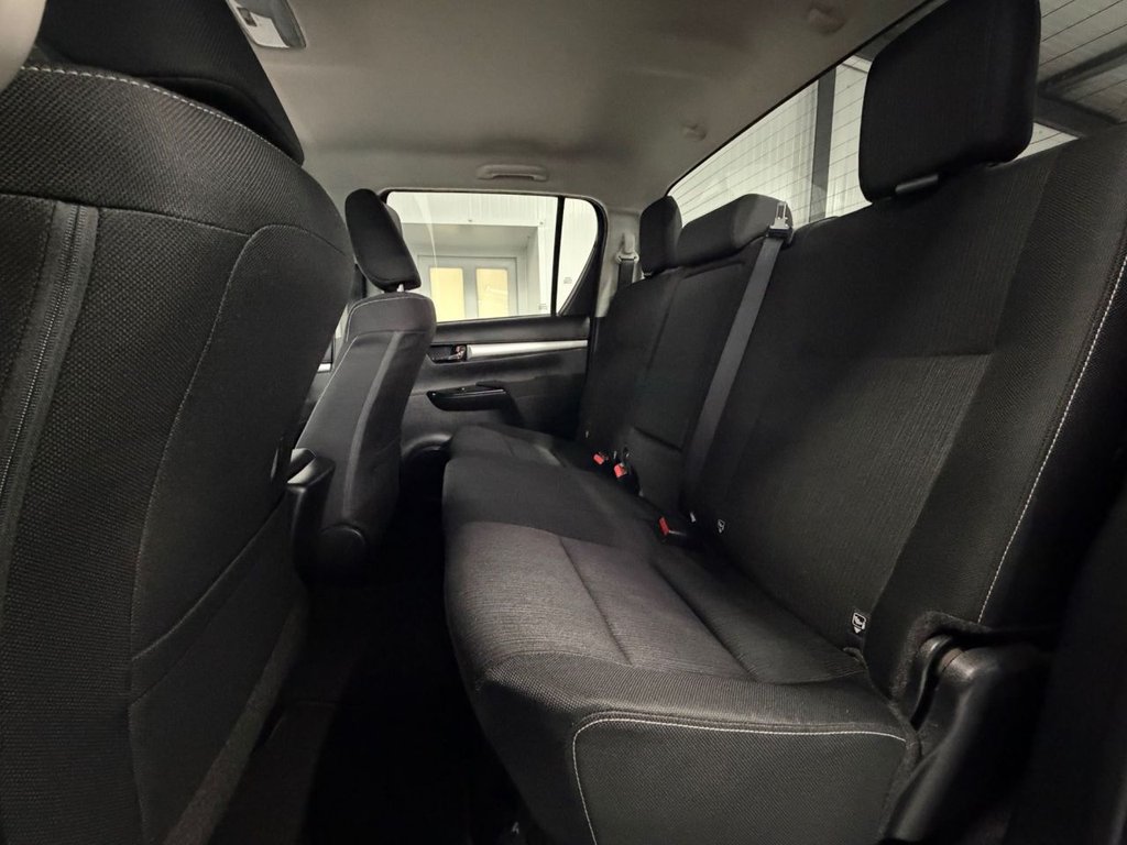 Used Toyota Hilux 2022 for sale - 77007620: Photo 12