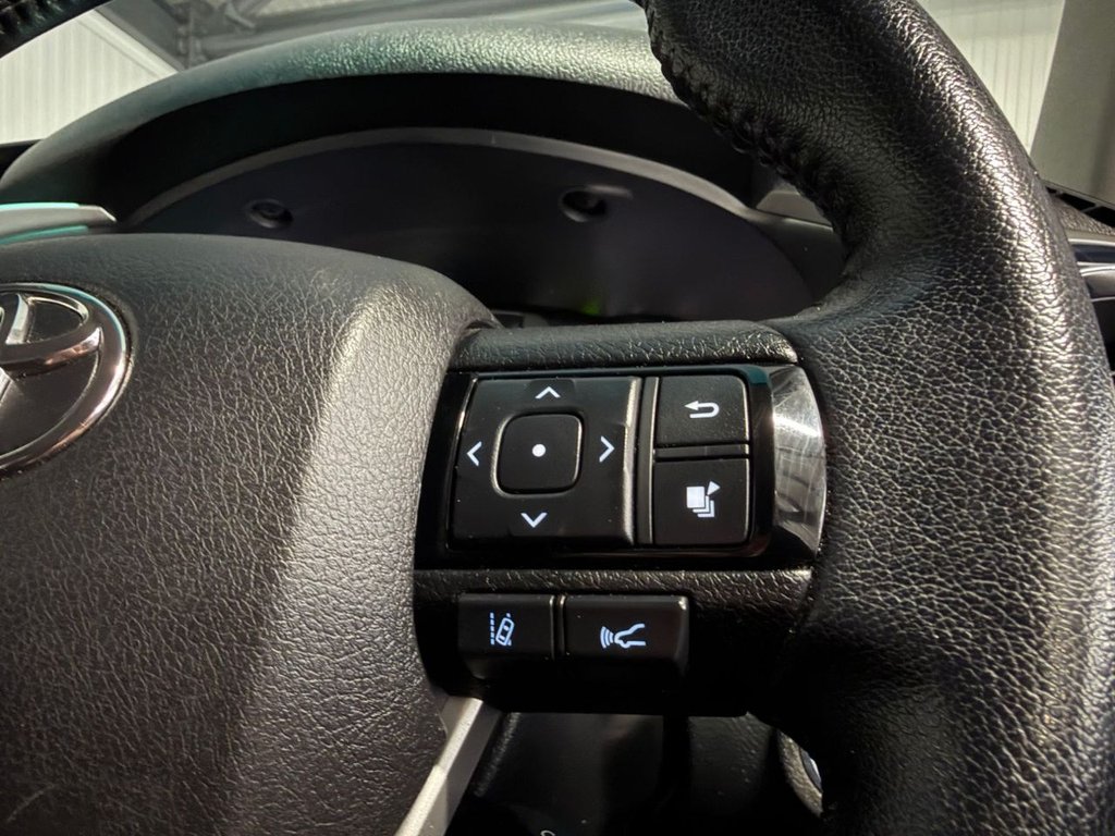 Used Toyota Hilux 2022 for sale - 77007620: Photo 22