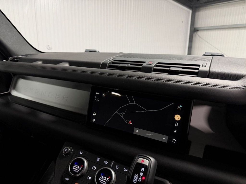 Used Land Rover Defender 2023 for sale - 77319623: Photo 17