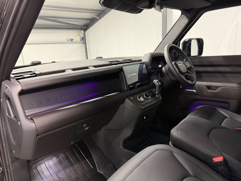Used Land Rover Defender 90 2025 for sale - 77521315: Photo 12