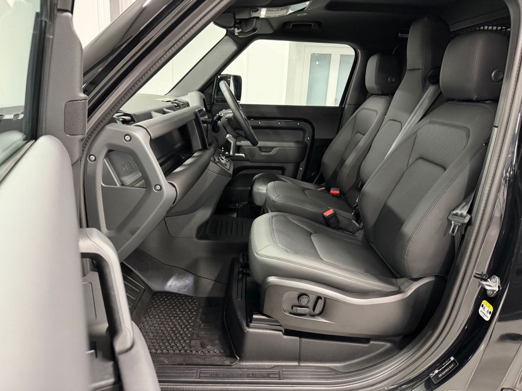 Used Land Rover Defender 90 2025 for sale - 77521315: Photo 13