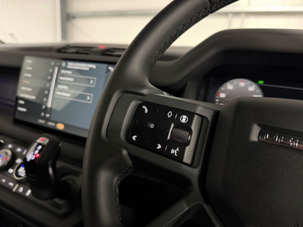 Used Land Rover Defender 90 2025 for sale - 77521315: Photo 27