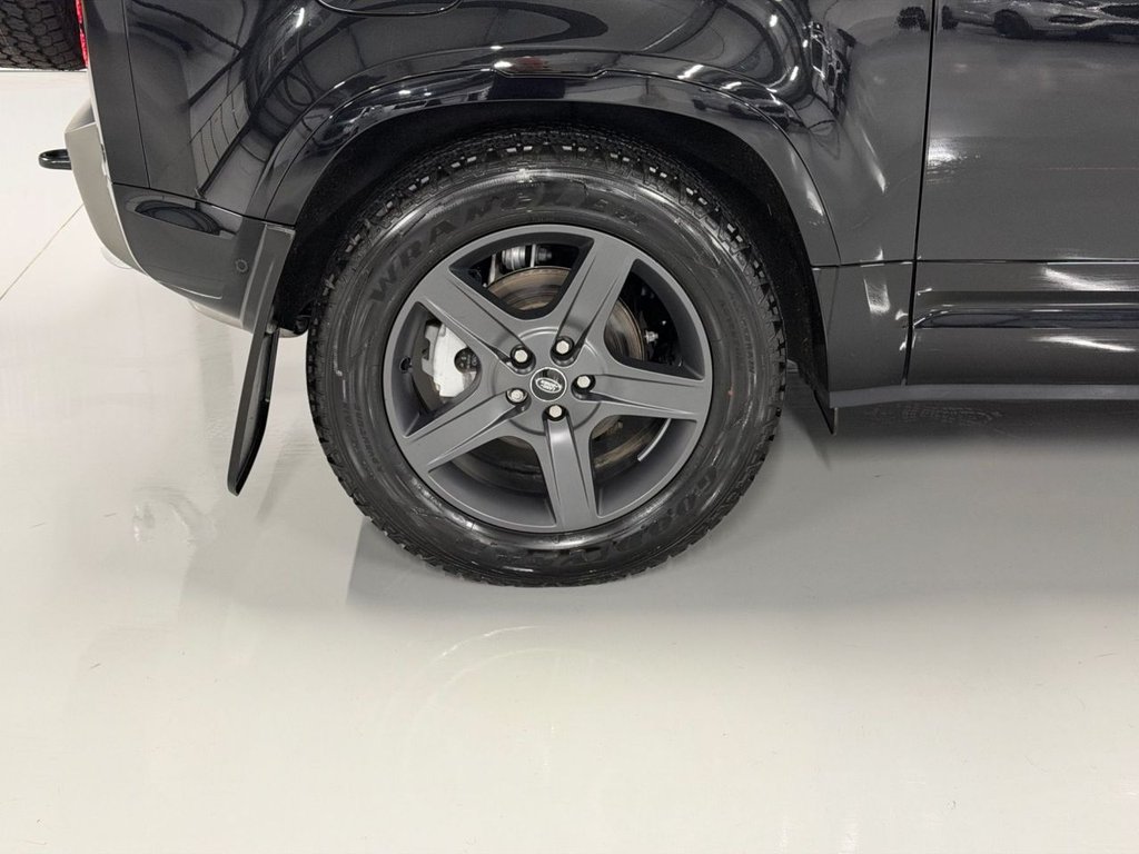 Used Land Rover Defender 90 2025 for sale - 77521315: Photo 34