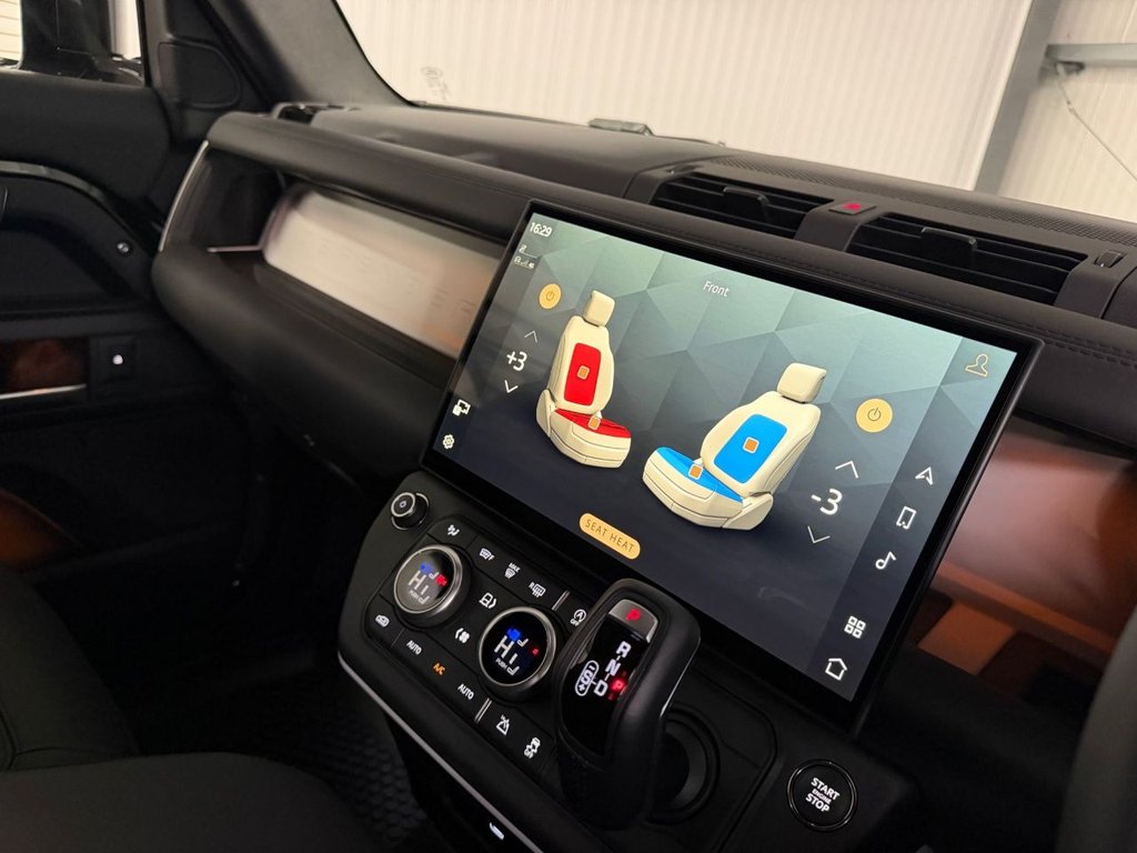 Used Land Rover Defender 90 2026 for sale - 78044718: Photo 21