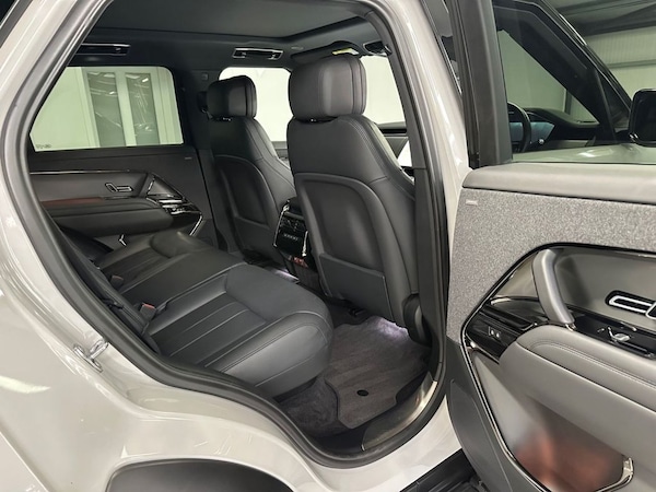 Used Land Rover Range Rover Sport 2023 for sale - 76322883: Photo 12