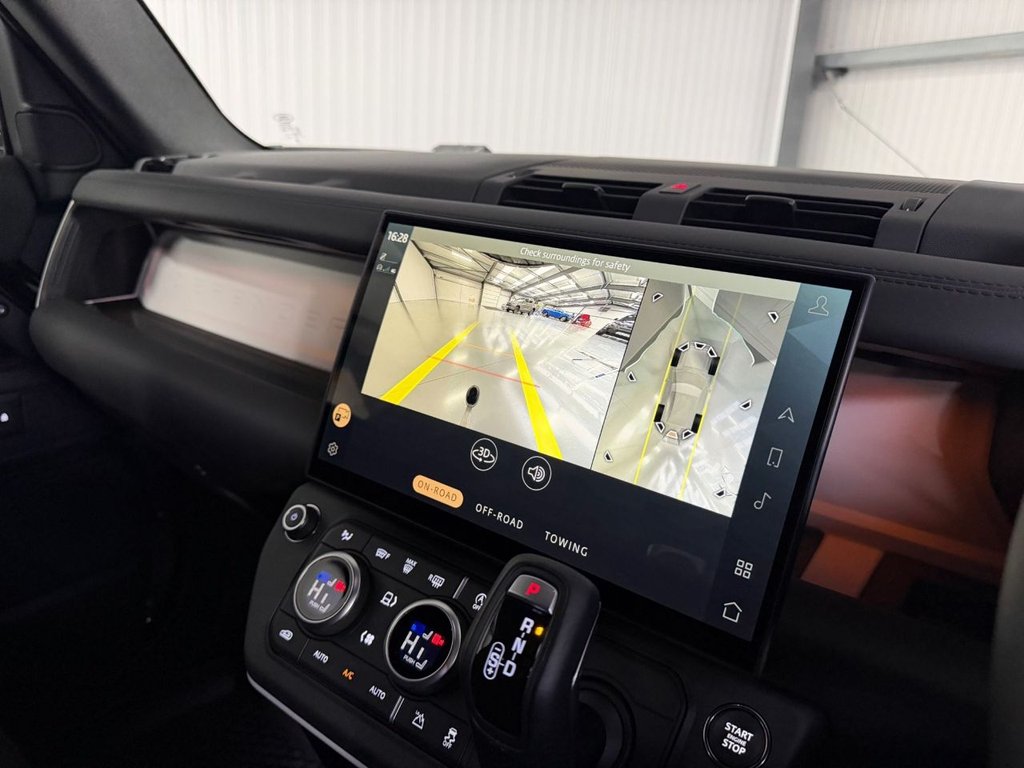 Used Land Rover Defender 90 2026 for sale - 78212546: Photo 17